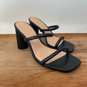 NIB Arromic Women’s Square Toe Strappy Block Heels Black Size 10 Dress Shoes